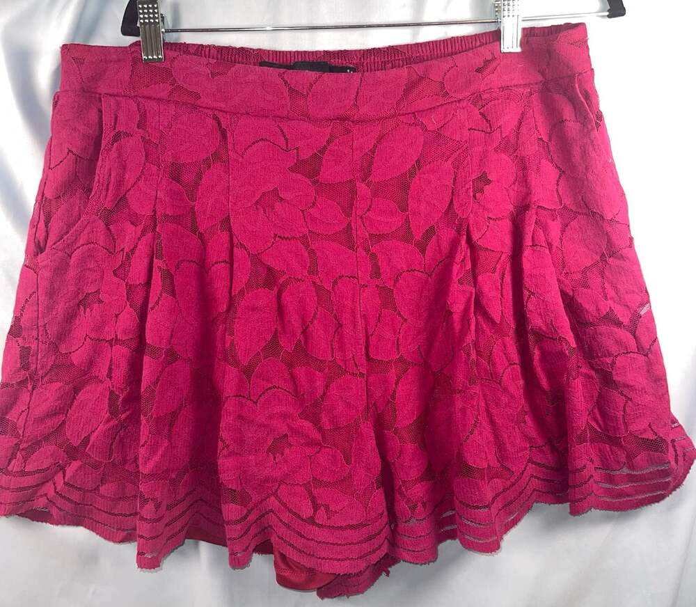Torrid Pink Floral Lace Skort Size 1